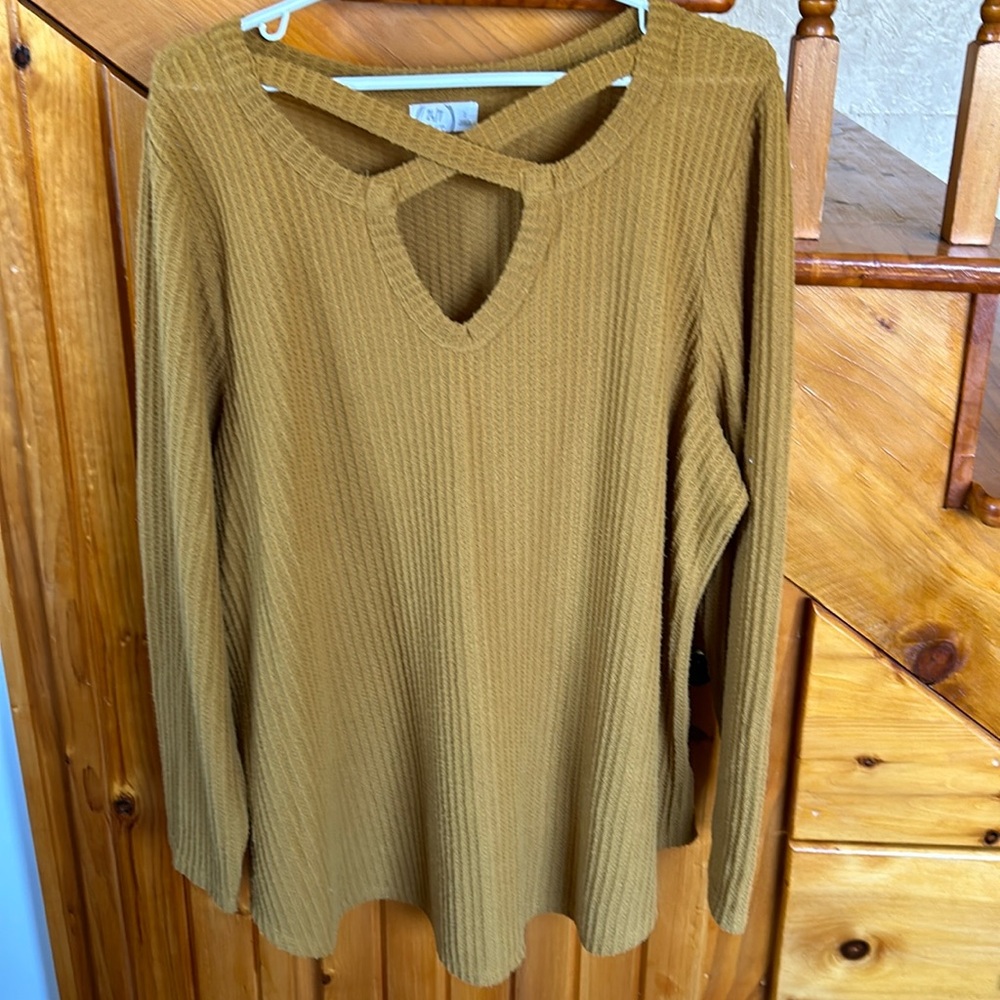 Plus size golden mustard color top.